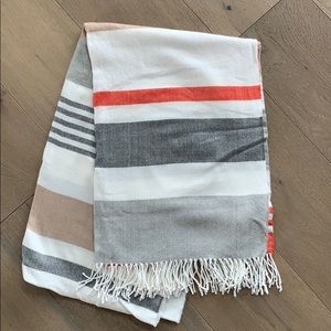 Gap scarf